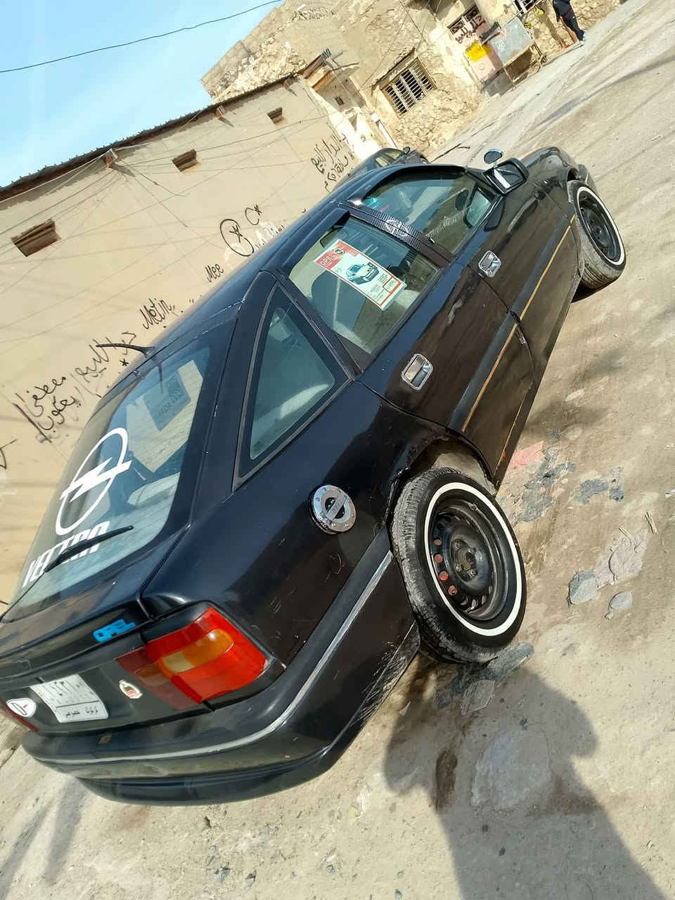 للبيع اوبل فيكترا مشروع وطني 2028 موديل 91 بي كبون   بنزين محرك كير شرت كير عادي كهربائيه كلت شغال سدر جديد تايرات جديد قفل مركزي سقف اسليت شرت تحويل وكاله سعر 32 مكاني كركوك  ***********
