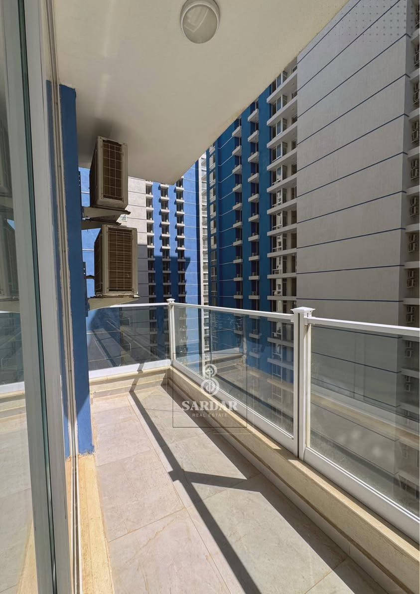 شقة #استثماریة #للبیع
مؤجرة ب $1000 كل شهرین مقدمة
غرفة و صالة ، مساحة 80 متر 
طابق 10، علی الحدیقە
مجمع سکنی لالاف ایربورت 
اربیل _ مربع ذهبی _ مقابل مطار
التواصل 0750 444 7409 
او  ***********
