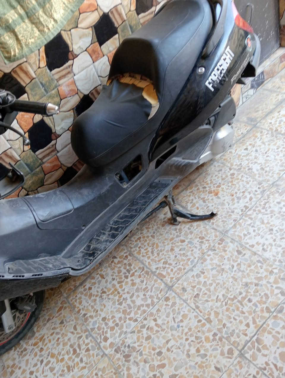 السلام عليكم فورسايت للبيع دراجه يرادلهه ترتيب كلج خلفي وملاحظات صارلهه سنتين عندي حاليا شغاله وتمشي بس يرادلهه كلج وترتيبات مكاني بغداد السيديه قرب تقاطع درويش السعر 500 وبيهه مجال قليل
مابيهه اوراق
ستاند كهرباء شغال كهربائيات كلهه شغاله 
***********
