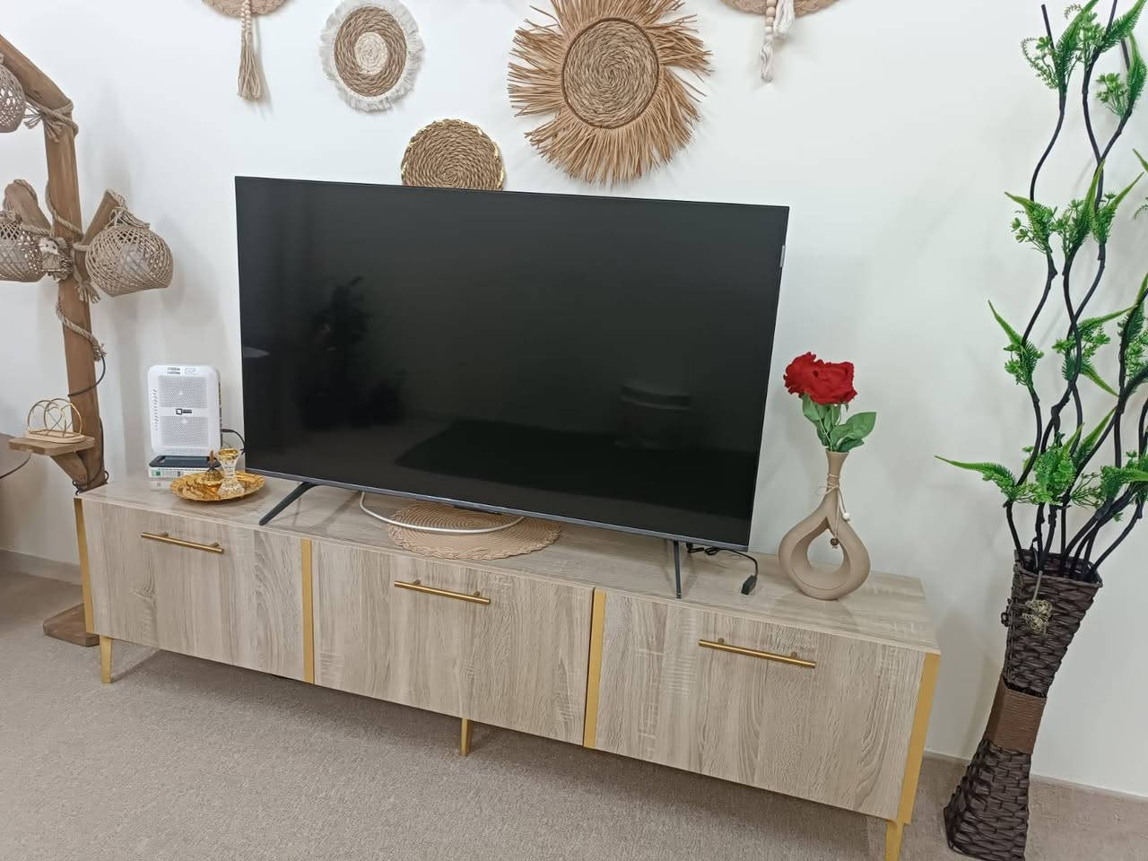 السلام عليكم ورحمة الله وبركاته شاشه معروفه الماركه مالته TCLمشتريهه ٩٠٠ اريده ب٧٠٠ استخدام جدا قليل ونضافه مبينه من شاشه


**إذا كنت صاحب هذا الإعلان وتريد حذفه لأي سبب، رجاءا أرسل رسالة إلى الدعم الفني**
