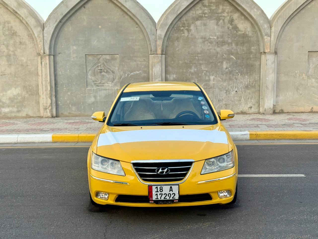 سلام عليكم سوناته موديل 2010 وارد خليجي بيها جاملغ أمامي تبديل بدون دواخل باقي سياره كفاله عامه محرك 200 دوش  تخم تاير حداديه جاهزه سياره  مصفره هيئه وغرامه  السعر 97 وبيها مجال الستفسار علئ ***********
مكان سياره ألامام عون طريق كربلاء بغداد
