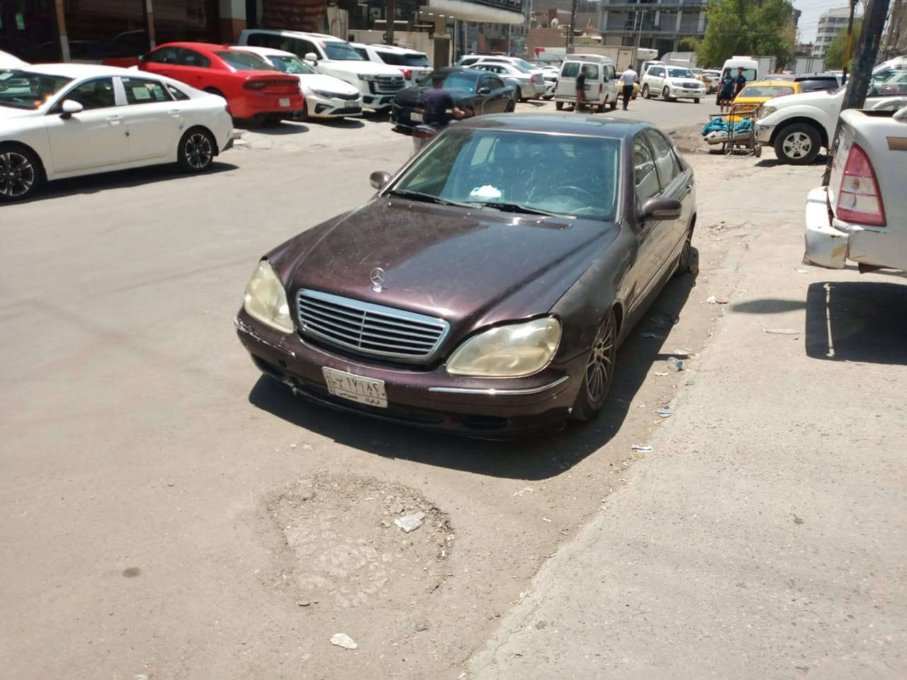 السلام عليكم 
مارسدس غواصه2001 اصل فول مواصفات فتحه دواخل جلد كفاله عامه رقم كركوك فقط وكاله ***********. اي استفسار وتساب موجود السعر 85 وبيه مجال
