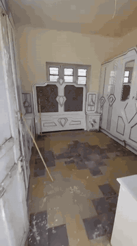 غرفه نوم عراقيه ما مستعمله جديد ٠٧٧٣٠٨٣٧١١٣