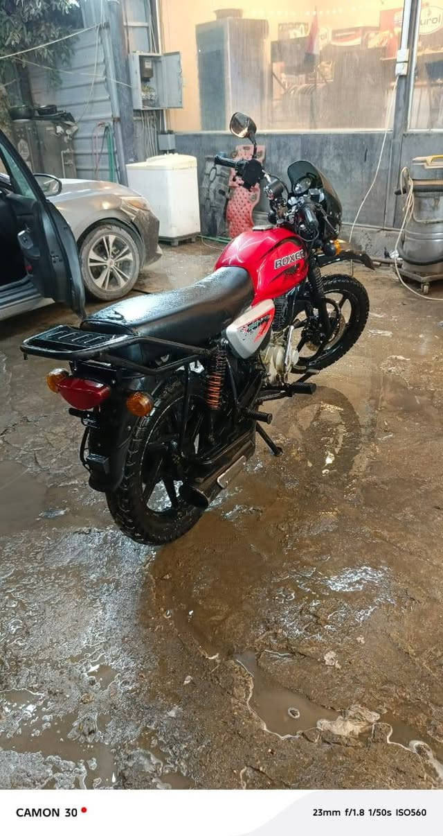 دراجة بوكسر مديل 22 نازله 23 كفاله دراجة مانقصه اي شئ
كهربايات شغال كلهن ماشيه 19 الف. وراقه كاملات صوليات حته وصل ما مصطفى موجود. مكاني بلديات ***********
