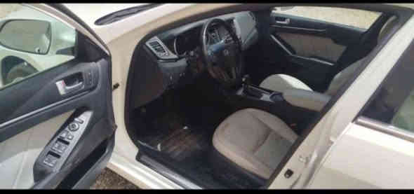 سلام عليكم
للبيع 
كيا كانديزا موديل 2012 رقم اربيل بسمي مكفوله كفاله عامه مكان السياره ديالى كفري  السعر 135 $ وبيع مجال بسيط الطيبين  للستفسار أكثر  اتصل  ***********
