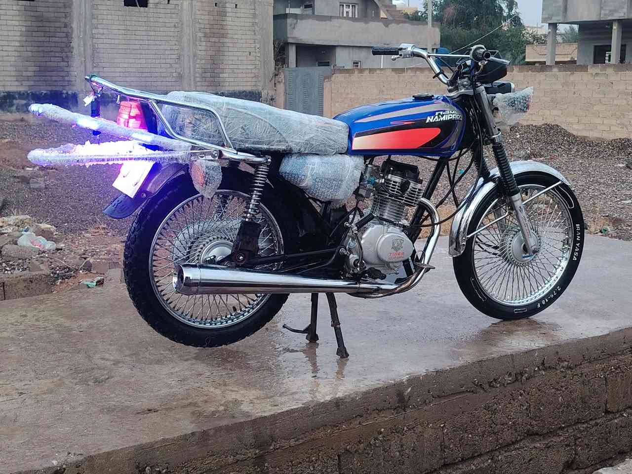 موطور تايكر 2020
مفتوح المحرك مبدل ولفات 
شرط مامكلوب ولا مدعوم
شرط كهربائيات
شرط وياله وتواير جدج
شرط كلو شقال
السعر 375 وبي مجال
مو شراي لاتبزعني تريد الموطور تعال. لاتكلي تعال لفلان مكان 
مكان الموطور الساحل الايسر السلمان. الرقم ***********
