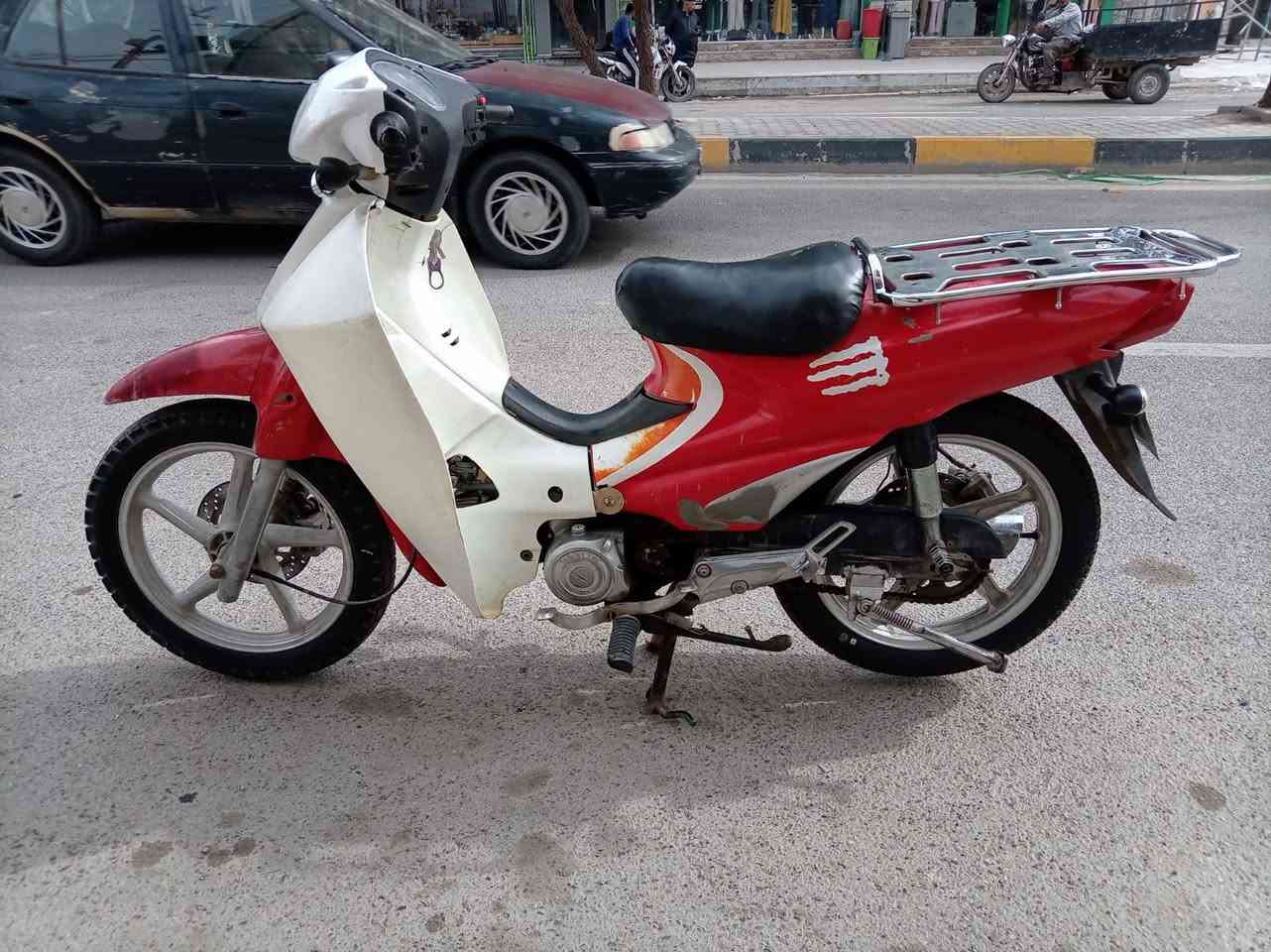 السلام عليكم سرفيز للبيع موديل 15دبل دسك مكينه مامفتوحه تخم تاير جديد السعر 600 وبي مجال ***********
