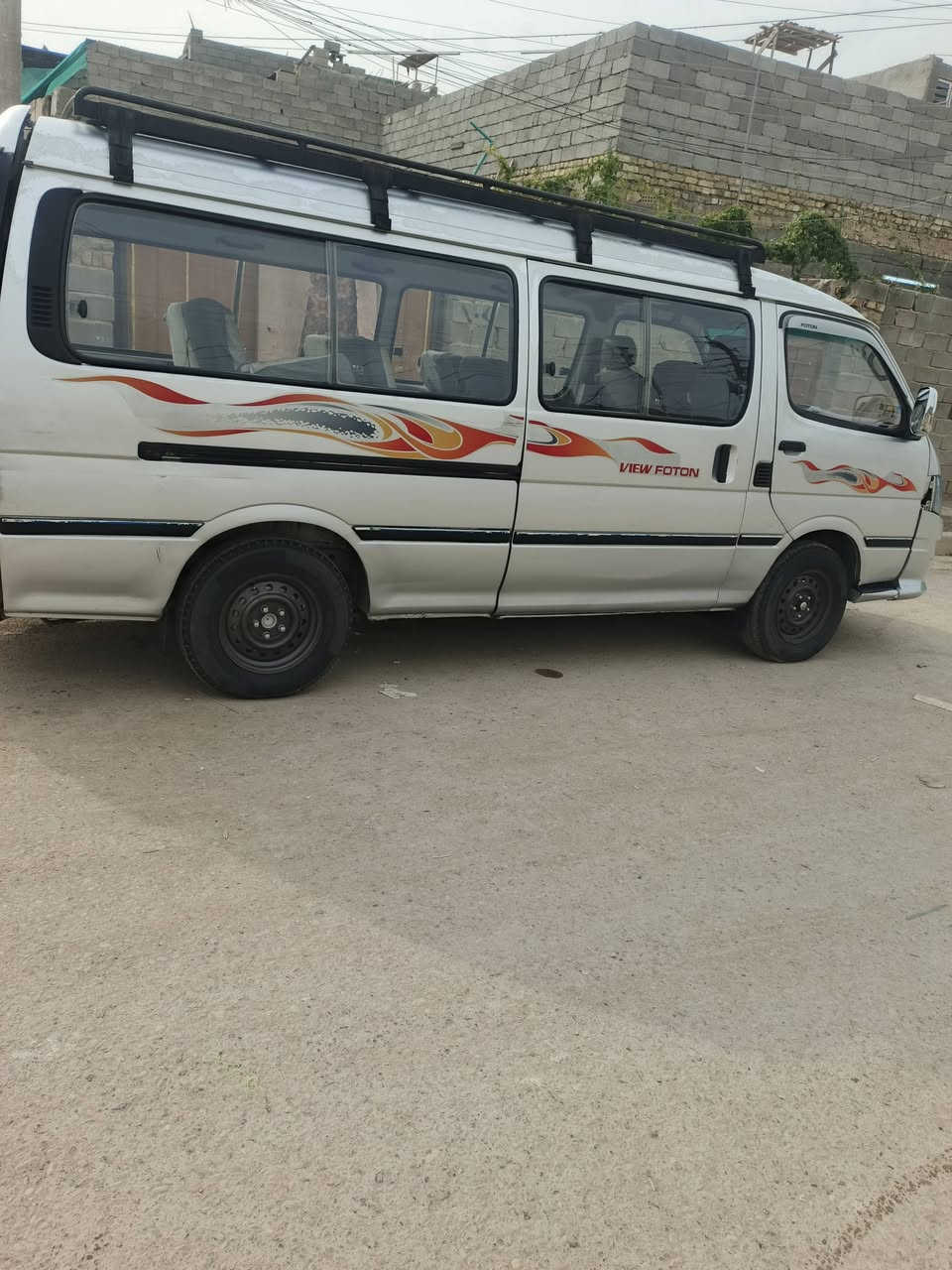 السلام عليكم فتون موديل 2013 مكفوله من ضربه وصبغ رقم انكليزي بغداد مكينتهه ونجي لا تبخير ولا تنقيص سياره حلوه ومكفوله تحويل ثاني يوم مكاني بغداد سبع قصور رقمي ***********
