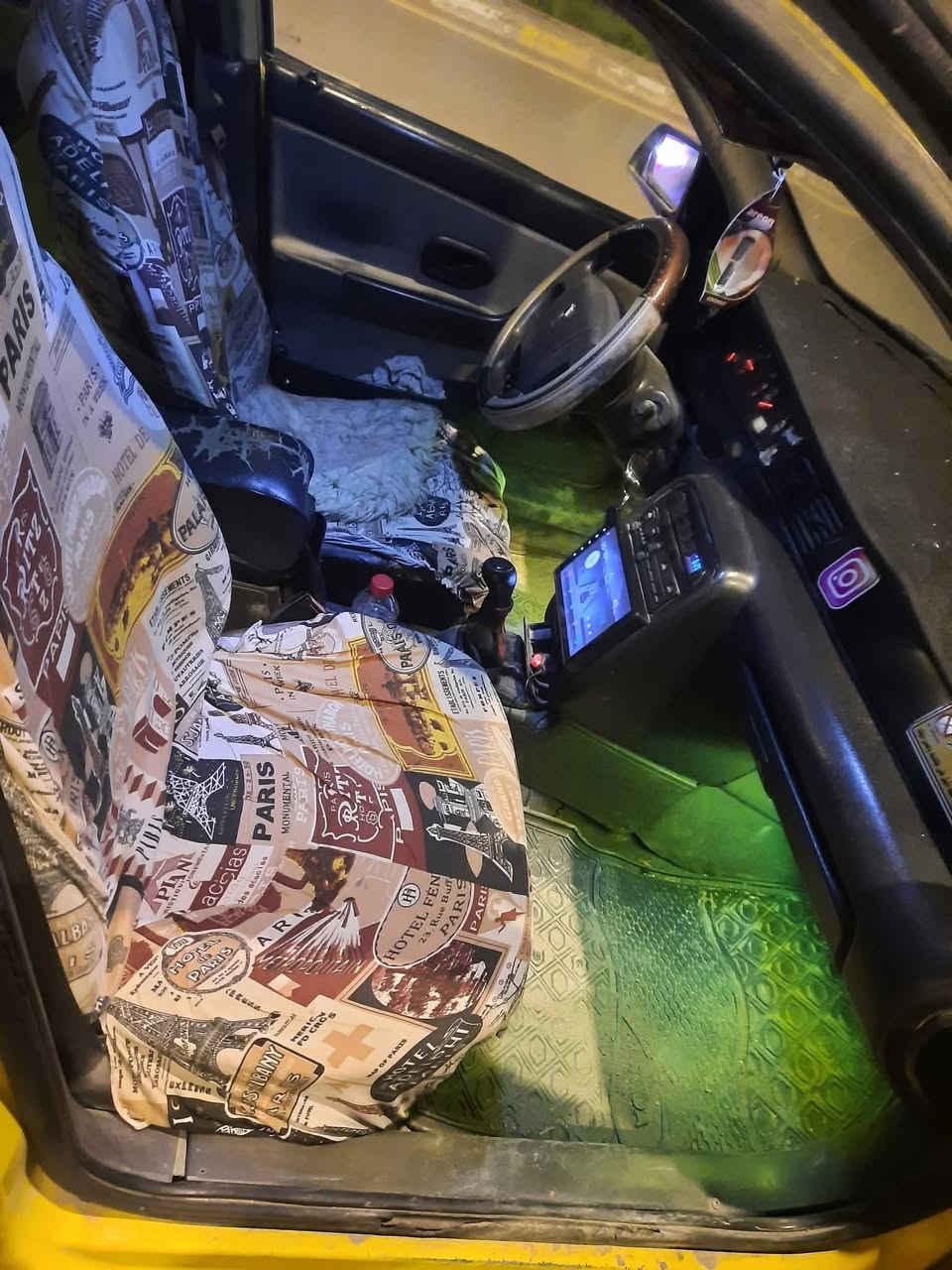 سلام عليكم
سمند 2009 رقم انكليزي سنويه 2030
سياره جاهزه واحد على واحد
ترايك وين ما يعجبك كير مكينه حداديه اسفنجه
من كهربايات كلهه شغاله اشاير سكنات 
لايتات السياره بيهه خياس بلدوس اموضح للصور
شاشه تاب   هيئة غرامات تأخذ امصفره اوجاهزه
السعر 30 بيهه مجال شي قليل ***********
