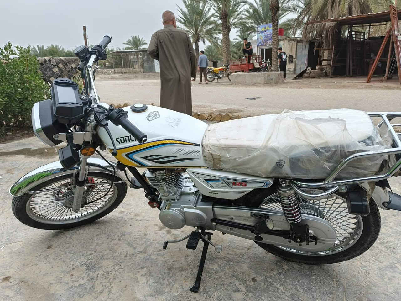 سلام عليكم تايكر 2024دراجه علا وضع شركه نقص مابيها السعر 700وبيها مجال مكان صدر دغاره رقم الهاتف ***********
