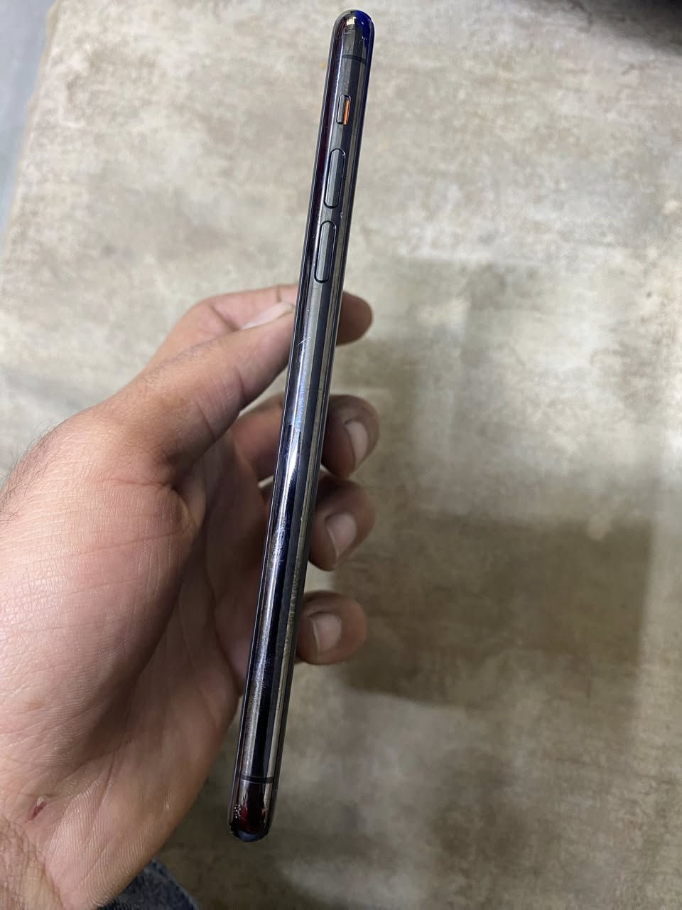 سلام عليكم ايفون ١١ برو ماكس ذاكره ٢٥٦ 
جهاز نظيف فقط مبدل بطاريه والباقي بلادي شركه 
عنواني بغداد سعر ٣٥٠ وبي مجال 
***********
