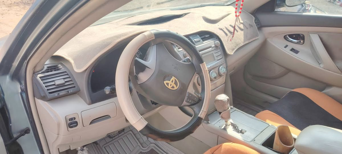 ب ٧٦ ورقة اريدها سيارة نظيفة داخلها ومابيها نقص تبريدها شغال جاهز رقم بغداد انكليزي بأسمي بس كشرها يريد صبغ يعني ابيع صبغ حزام طبعا
بيها قطعتين.. بدون تبديل ودواخل الفلوجة, الأنبار


**إذا كنت صاحب هذا الإعلان وتريد حذفه لأي سبب، رجاءا أرسل رسالة إلى الدعم الفني**