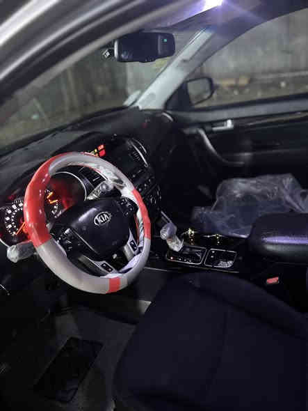 سلام عليكم  البيع سياره كيه سورنتو  موديل 15
امريكي  مثل ما واضح ب الصور
*********** السعر ١٥٠
7راكب
٤سلندر
تبريد تدفئة قطعتين 
كامره 
حساس 
تحكم ستيرن
نضام ايكو
خاليه من العيب الشرعي
