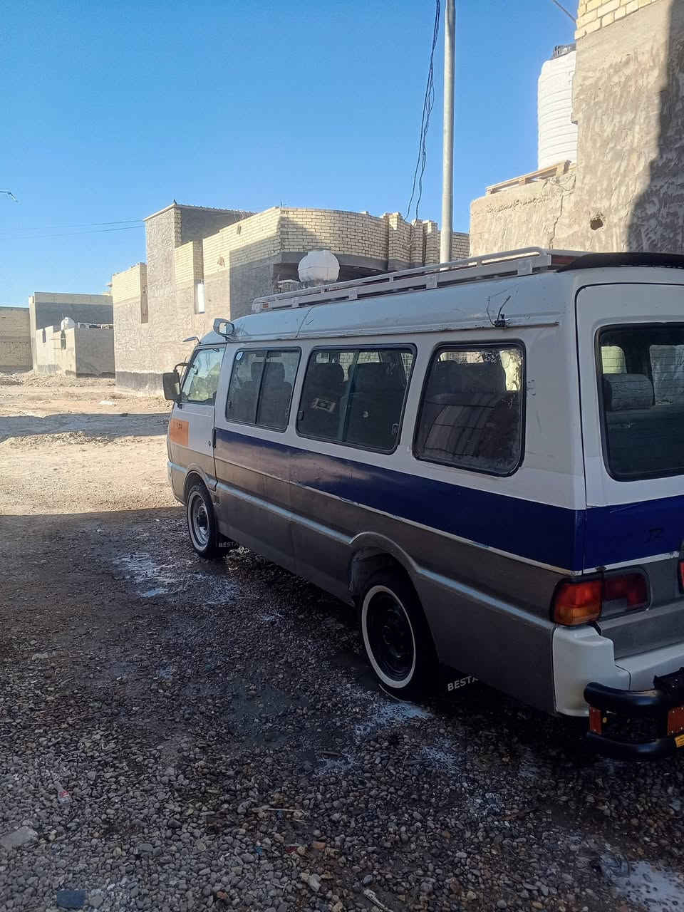 السلام عليكم سياره للبيع موديل 1998 السياره تحويل مباشر السياره معمره جديد السيارع مكينه عل سحك داخل يم وأهاب الجنابي والباقي كله كفاله الخاص مغلق الشراي يخابر رقمي ***********
و ***********
