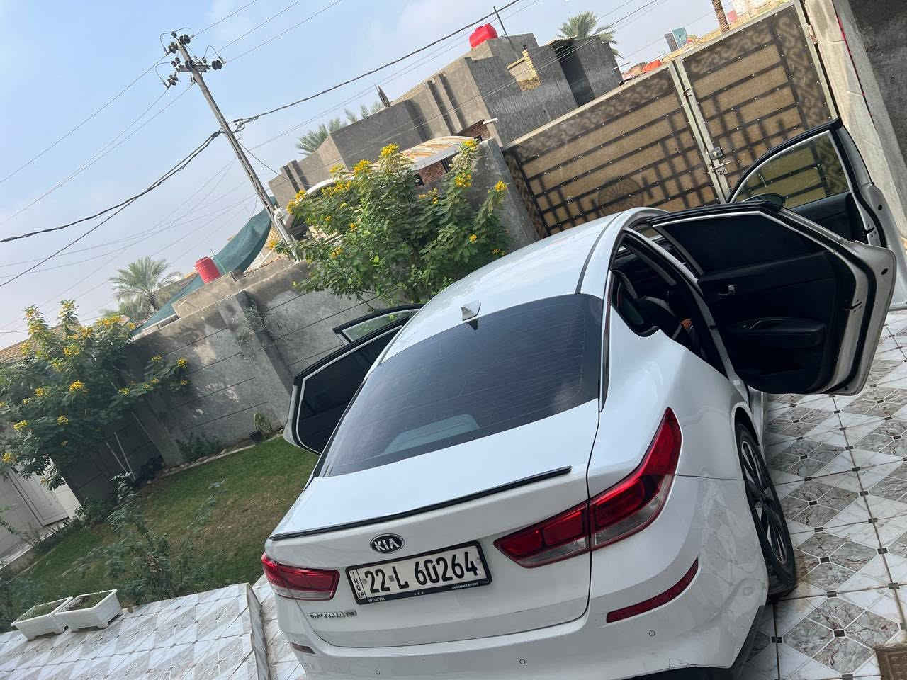 السلام عليكم للبيع كيا اوبتما موديل 2020
  رقم بغداد باسمي تحويل بنفس اليوم 
السياره بدون نقص جاهزة  
مكينه وكير بحالة الوكاله
الحادث فقط باب خلفي وشويه من الجاملغ مصبوغ 
السعر 145$ 
الاستفسار الاتصال ع رقم      ‭***********‬
