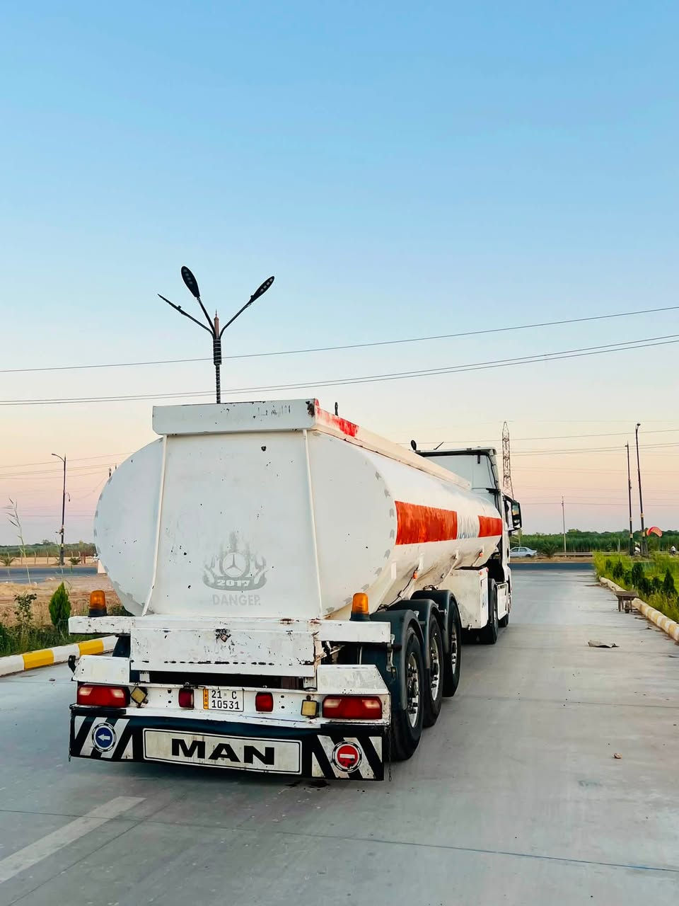 مان ٢٠٠٦ بۆ فرۆشتن✅
مەکینە ٤٣٠ تەنکی تاک تایەی رەخش 

سەنەوی هەزەی نوێیە تا ٢٠٣١
مواسەفات: بۆیلەر ،سەلاجە،سپلت، سپایدەر،تەبرید ، گێر ئۆتەماتیک  ،ڕیتایدەر،هاڤ
خەتی حەسیرەشی هەیە کامل 

***********
