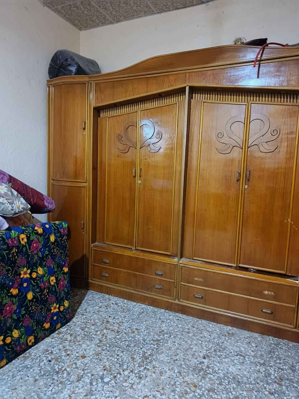 السلام عليكم كنتور نضيف وميز مرايه هم نضيف للبيع ومكاني ابي غرق حي الحسين


**إذا كنت صاحب هذا الإعلان وتريد حذفه لأي سبب، رجاءا أرسل رسالة إلى الدعم الفني**