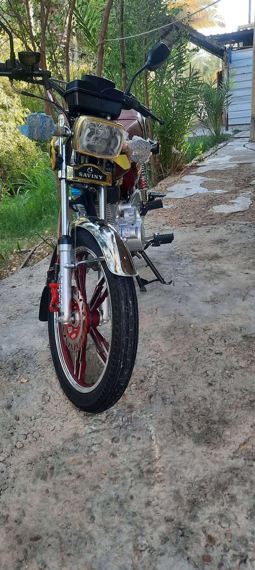 سيفان ٥ كير جاهزه جديده دراجه استخدام شخصي فتره قصيره وعفتهه اوراق موجوده دراجه موديل ٢٤ سعر 725 وبيه مجال قليل مكان بغداد ابو غريب رقم *********** واتساب وخط
