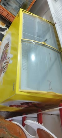 عارضه  بطحيه  مستخدمه للبيع تركي  «حجم 16قدم سعره 400الف»  فووول تجميد...