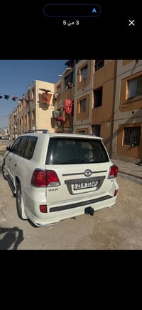 لاندكروز 2012  السياره ماشيه 140 السياره جاهزه من جميع نواحي السياره ب...