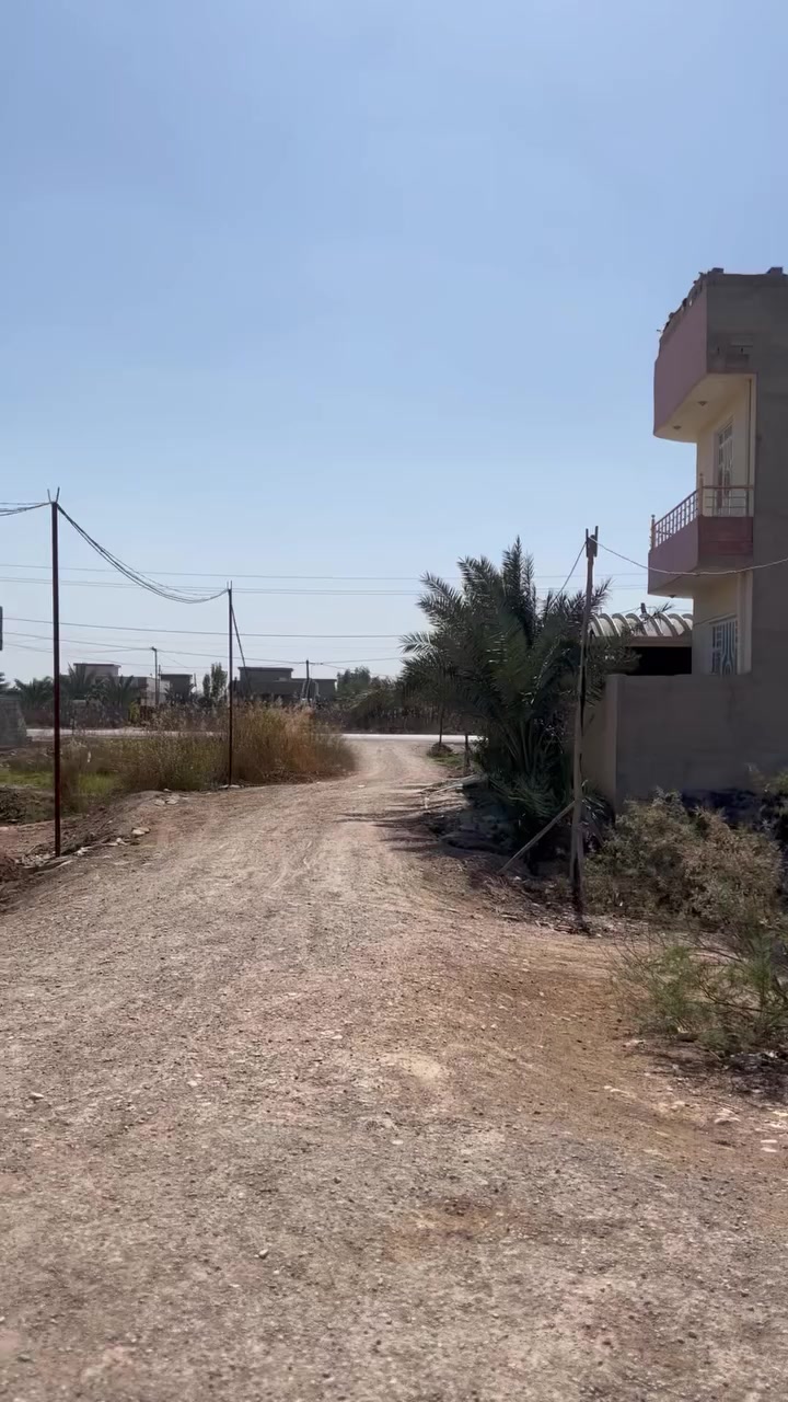 السلام عليكم ورحمة الله دار للبيع مساحته 200متر بيت مطلوب سكان سعره 130 بي مجال في جديده الاغوات قرب ماركت السجاد خامس بيت عل شارع الاستفسار يوجد وأتساب ومازنجر ***********
