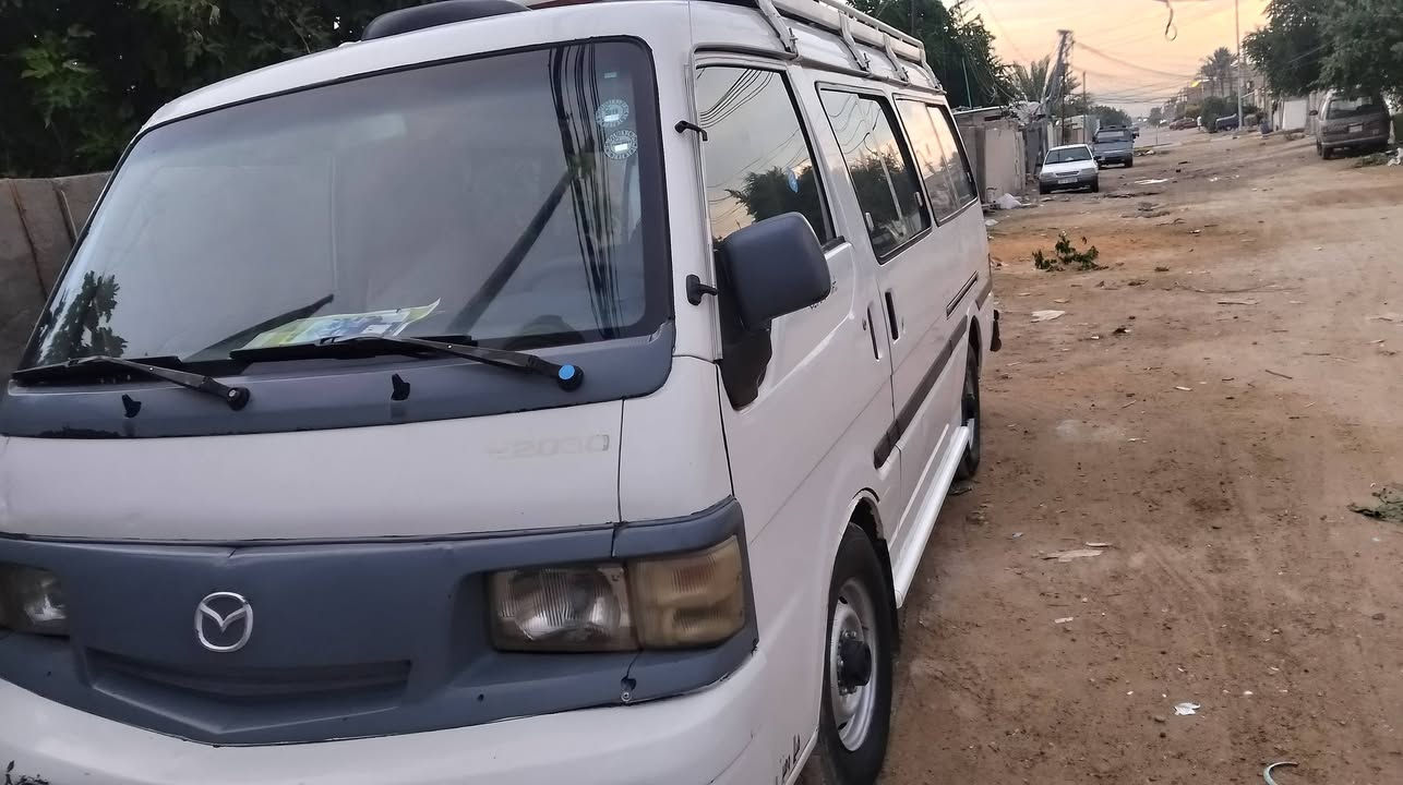 مازده بومه موديل  2005رقم شمالي بسمي خط حي العامل مكان السياره كربلاء سعر 85وبيها مجال قليل  ***********
