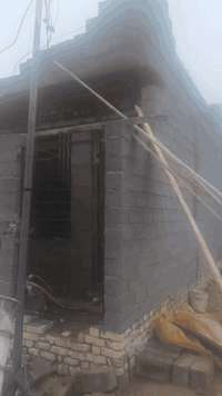 يوجد لدينا بيوت العدد 3 العنوان بغداد مدينة الصدر الحميدية شارع سيد عو...