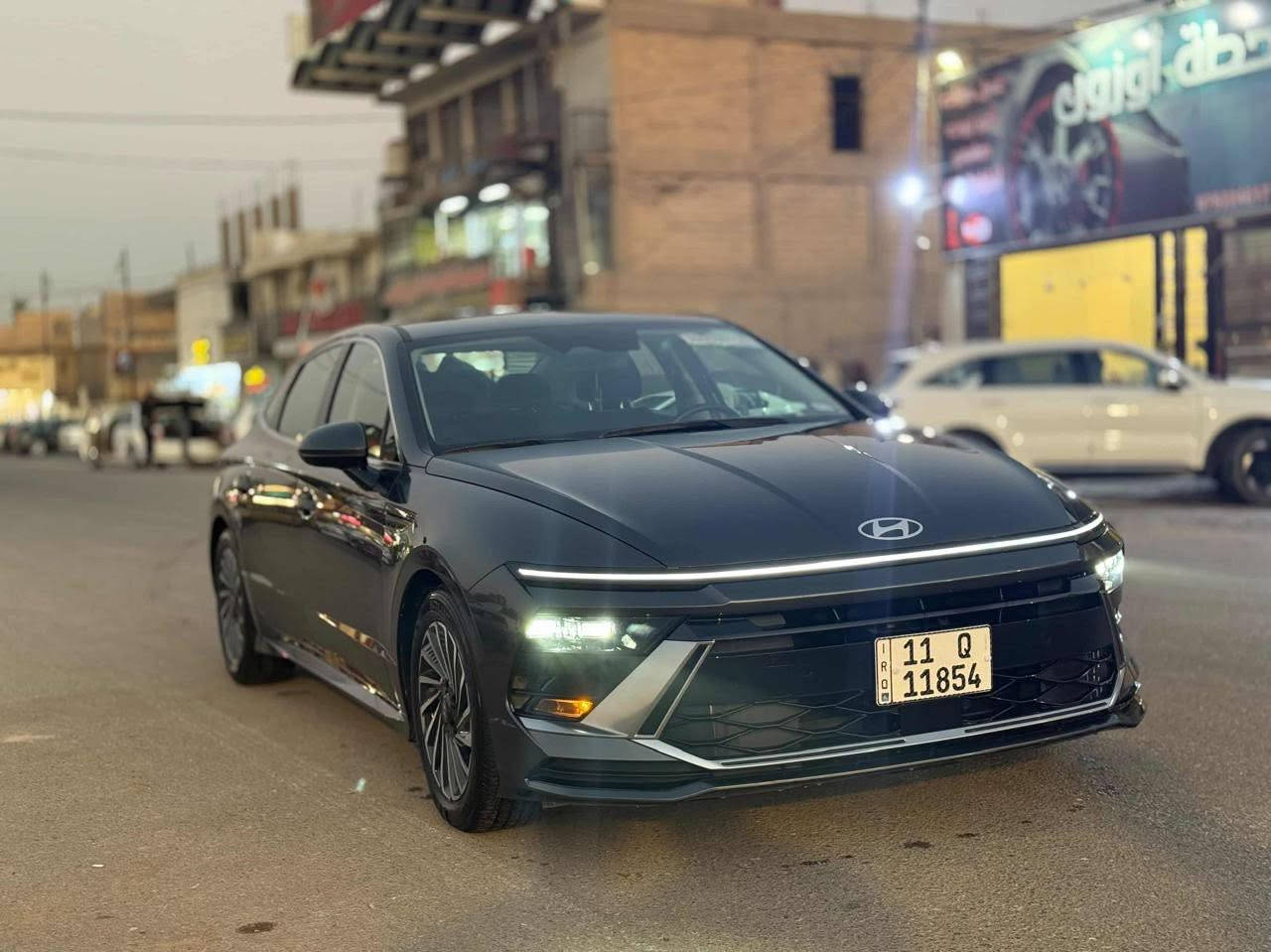 2025 hybrid

سوناتا ٢٠٢٥ هايبرد ( بنزين + كهرباء ) 
بجم كبس
حادث قبق جنطه صبغ فقط+ تعديل بارد بالباب الخلفي
التفويله تمشي 1000km 
بصمه 
شاشه متصل كاربلاي
رادار امامي تحديد مسار عدم الخروج عن الخط توقف عند الطوارئ مع مثبت سرعه ( قيادة اليه ) 
رادار خلفي توقف تقائي
رادارات جانبية نقط عمياء
شحن لاسلكي
جنطة ليزر فتح تلقائي
كير تعليك
ماشية 44 الف كيلو متر
السياره جاهزة من صيانه وكلشي ماعايزه برغي
مكان السيارة النجف 
السعر 205 مع مجال بسيط
***********

