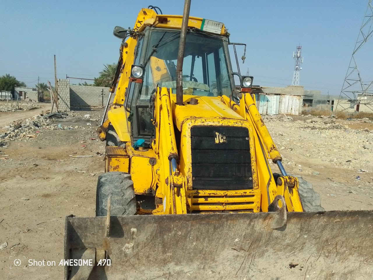جي سي بي للبيع موديل 96 رقم نجف  مشروع وطني بسمي عنوان بغداد مكفول من الحيم والفطر سلايت مكص كير عادي حاويه  محرك سوبر مجفت جديد اتصال ***********بيه وات ساب

