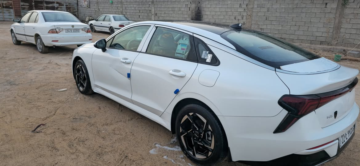 K5 2024
-خليجي فول مواصفات 
-كفاله عامه ما عدا شخط بباب السائق
-مكينه وكير كفاله
-بصمه
-بانوراما
-حساسات امامية وخلفية
-كامرة خلفية
-تبريد قطعتين
-تشغيل عن بعد
-ماشية 30Kmالف حقيقي
-كشن السائق كهربائي
-جنطة (صندوق) ذكي
-للاستفسار ***********
-رقم اربيل مشروع وطني تحويل ب اسم المشتري او وكاله
-سياره نضيفه جدا ما ناقصها اي شي
