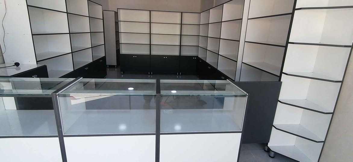 ‎معمل نجارة ابو عبدالله *********** عمل رفوف صيدليه كوزمتك حسب قياسات كركوك الحي قرب كمرك‎ كركوك, العراق
