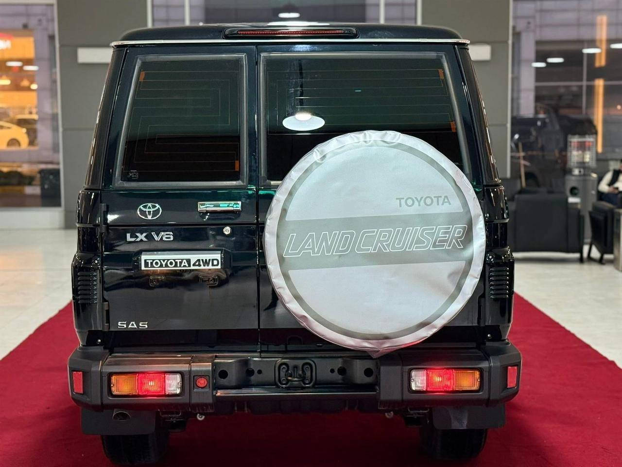 تويوتا شاص (لاندكروزر 70 موديل 2025
 فول مواصفات LX V6 SAS DIFF.LOCK
محرك 6 سلندر فورويل كير اوتوماتيكي 

محرك كير واير بشرط 000km زيرووو 
سيارة حيل نظيفة كلشي عل بلاد جديد 
سنوية هزة كلشي جديد مدفوع لـ
باسمي السنوية بشرط تحويل وغرامـة
سيارة مابيـها دينار مصرف كامل من كل نواحي
رقم صاحب سيارة ***********
