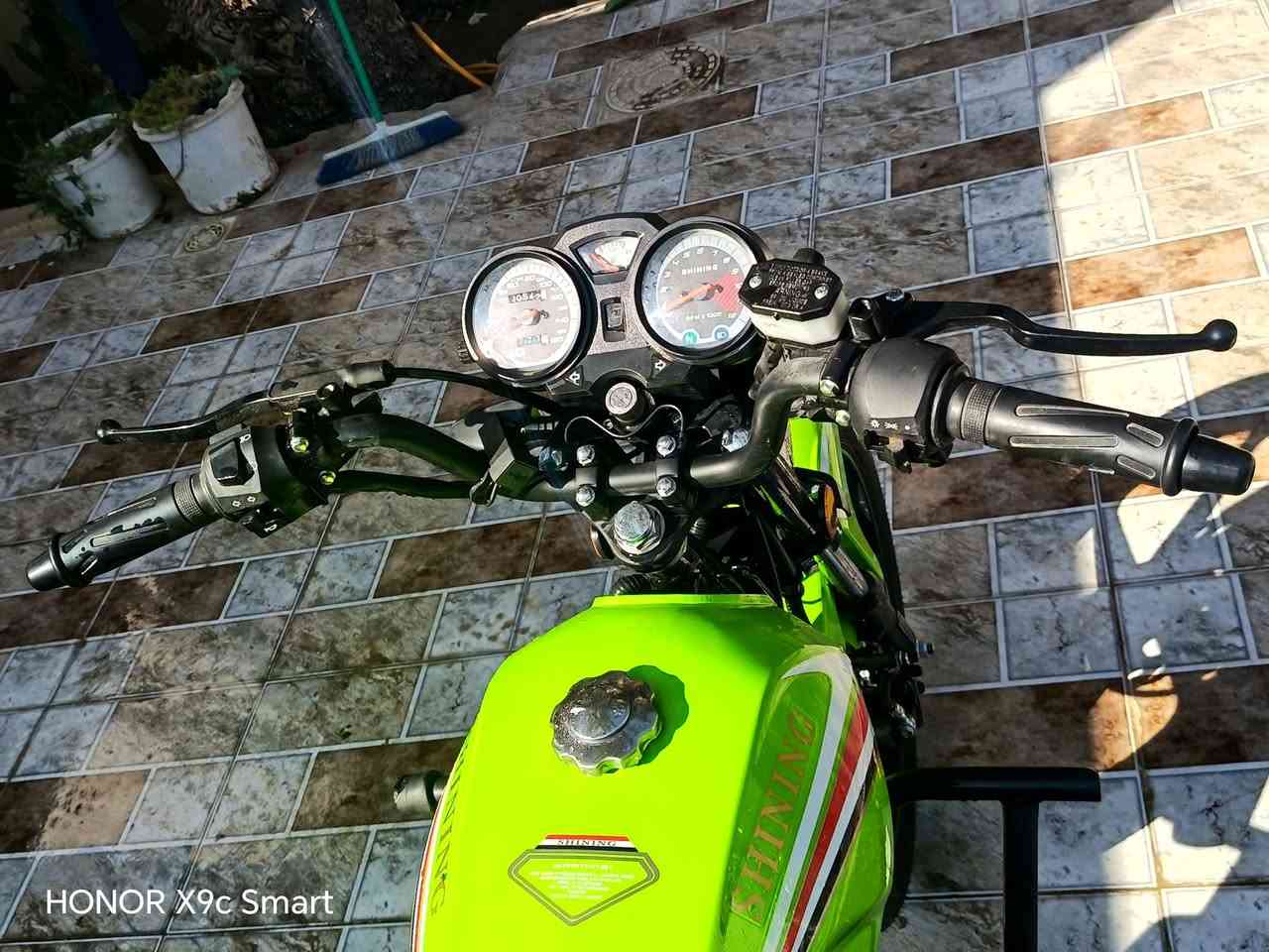 للبيـع دراجة شنك (Cheng) موديل 2025 🏍️
النوع: شنك - الحجم الصغير.
​الموديل: 2025 (جديدة جداً).
​الحالة: الدراجة نظيفة جداً وجاهزة من كلشي (شغل واطلع).
​المكان: الديوانية.
​السعر: مليون و350 ألف (بيه مجال قليل للشراي).
​للتواصل والاستفسار:
📞 ***********
