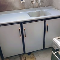 سنك لبيع مستعمل قليل طول متر ونص سعر 150 قفل الاتصال على 07817228312