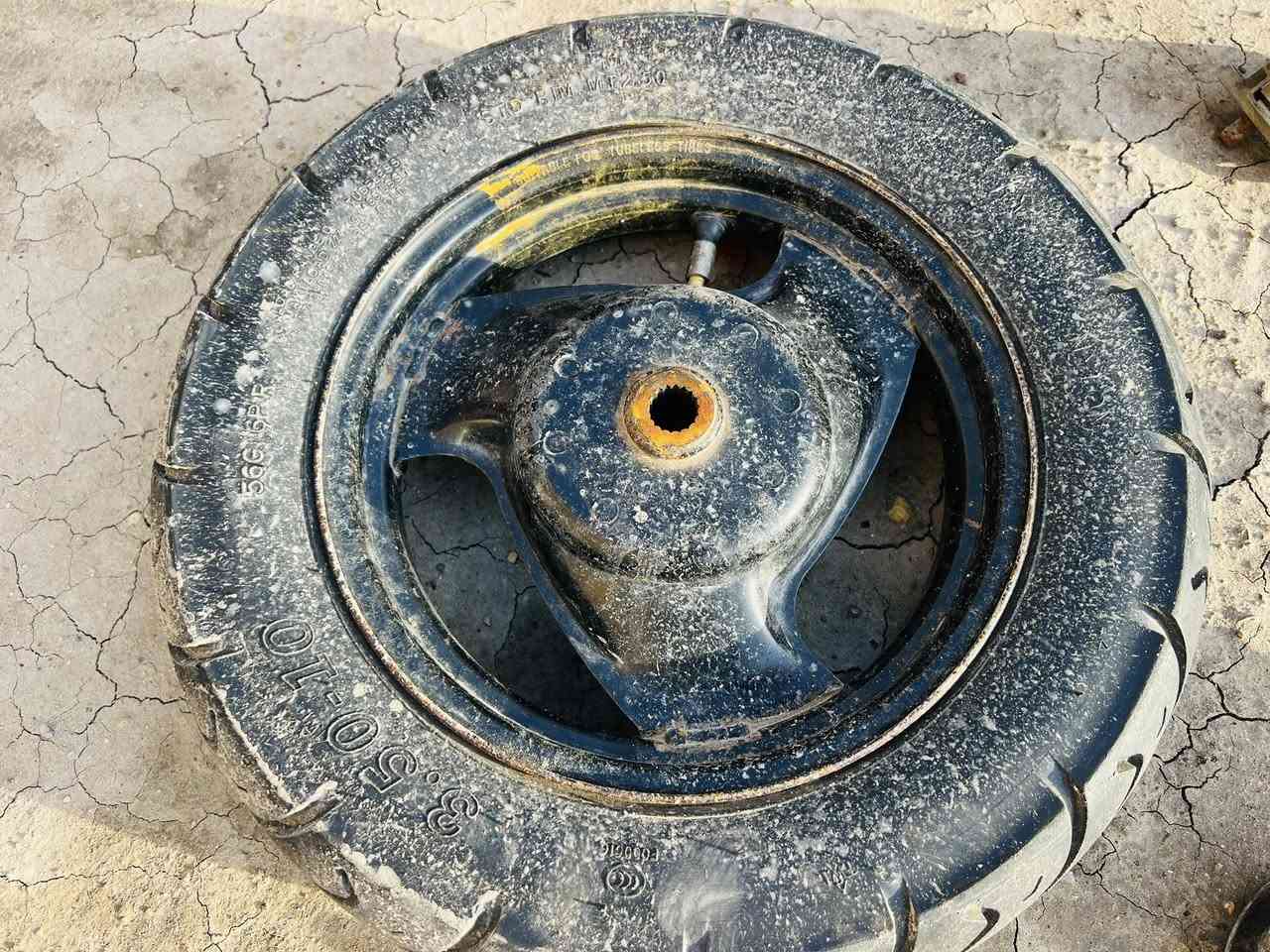 سلام عليكم غراض دراجات للبيع اكثر الغراض ماكس  كلمن وسعره خاص


**إذا كنت صاحب هذا الإعلان وتريد حذفه لأي سبب، رجاءا أرسل رسالة إلى الدعم الفني**