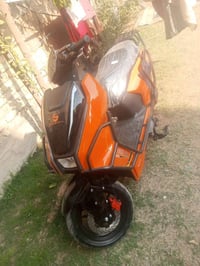 دراجة كهربائية • ٤ سرعات • مستخدمة اسبوع