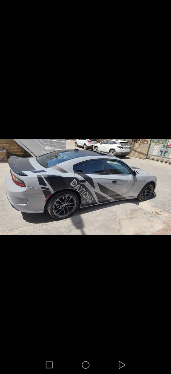 دوج جارجر دايتونا . DAYTON.
الموديل : 2022
المحرك : HEMI . V8 5700
الرقم : بغداد الجديد 
عليها تخم تاير جديد
ماشية 33 ميل
بيها صبغ جاملغ الخلفي و باب مبدل ومصبوغ وصبغ ع كد رصعه بالتكمه مبينه بالصوره مال حادث ايرباك فقط البرده جهة السكن والكشن السكن صور الحادث كدامكم بيها طخات من حادث امريكا مصلحه ع بارد وتكحيل بجم كبس طخه مابي 

المواصفات : 
رادار جانبي 
فتحة سقف ( سلايد )
تشغيل عن بعد
شوتة رياضية
مقاعد خزن وضعيات (ميموري)
LED لايت . منضومه زينون 
كاميرا خلفية
حساسات . 
ويل قياس 20 أنج . 
سستم صوت ALPINE . . 
مقاعد حضن جلد وكنتارا كهربائية . 
المقاعد الأمامية تبريد وتدفئة .
المقاعد الخلفية تدفئة . 
شاشة كبيرة قياس 8.4 أنج . GPS .
ستيرن كهربائي . 
تدفئة ستيرن . 
جناح خلفي ، 
مرآة معتمة للضوء 
وضعيات قياده
مرآة قلابة مع الR وباقي مواصفات الدايتونا معروفه
للاستفسار ***********
مكانها بغداد الجديده
