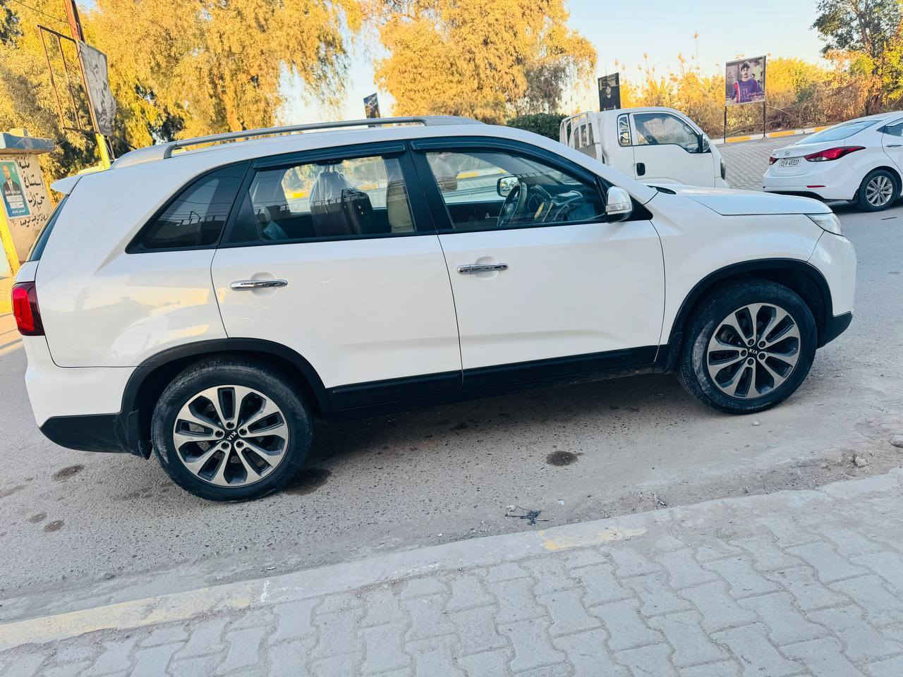 سورنتو خليجي  2015 محرك 2400 دوش 4 سلندر ٧ راكب 3 قطع تبريد  نص فول  بيه ٤ قطع صبغ اثر تكشير  ودعجه بصيطه لباقي كفاله سعر 145 رقمه بغداد تحوبل موباشر  مكاني بغداد اليوسفيه *********** ]] *********** سياره كله جاهزه محرك كير صدر تخم تاير تبريد
