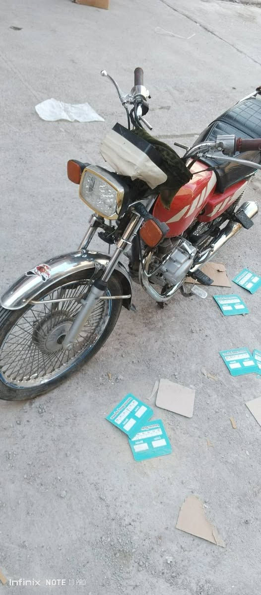 ماطور البيع شغال كمل سعر 200وبي مجال ***********
