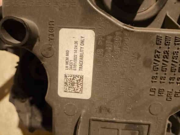 لايت سلفرادو اصلي تفصيخ  صفحه السايق موديل 2023 ابو العدسة قواعد كامله بس ٢ طاكات ومصلحهن فايبر كلاس كلشي ما بيهن نضيف كلش لا شخوط لا فطر لا شي مكاني بغداد بلديات
رايده  ٣٠٠ دولار  
*********** واتساب
