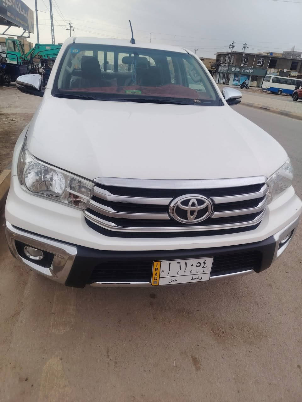 سلام وعليكم هايوكس كويتيه لبيع موديل 18 ماشيه 135 تفاصيل اكثر اتصال ***********
