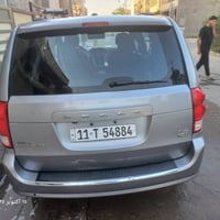 للبيع دوج كرفان ١٦مكفولة من الصبغ والبارد عدى الدعاميات بيهن صبغ السعر...