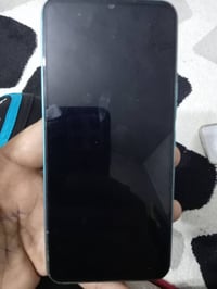 تكنو • نضيف • مقفل