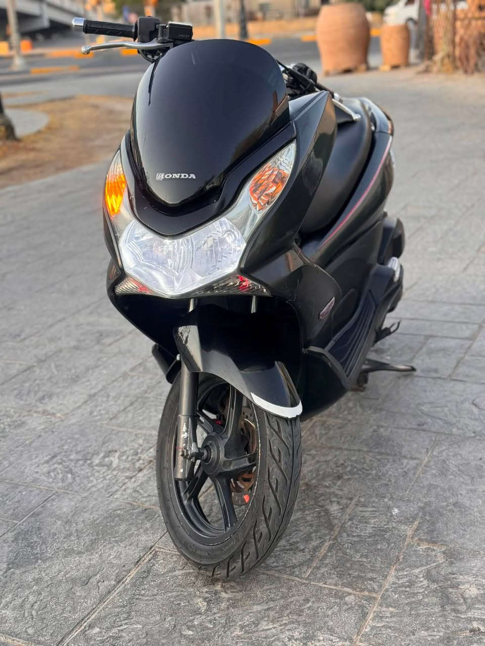 بي سي اكس.    Gf

مكينه   150.   ياباني الاصل 

دراجه مكفوله كفاله عامه (وكاله) 

مابيها ايي نقص كلها شغاله ماكو شي مو شغال

كفرات بلادي مكينه بلادي (وكاله)العنوان  بغداد الاعطيفيه 

السعر مليون و300 وبيها مجال بسيط 

الاتصال على هاذ رقم ***********
