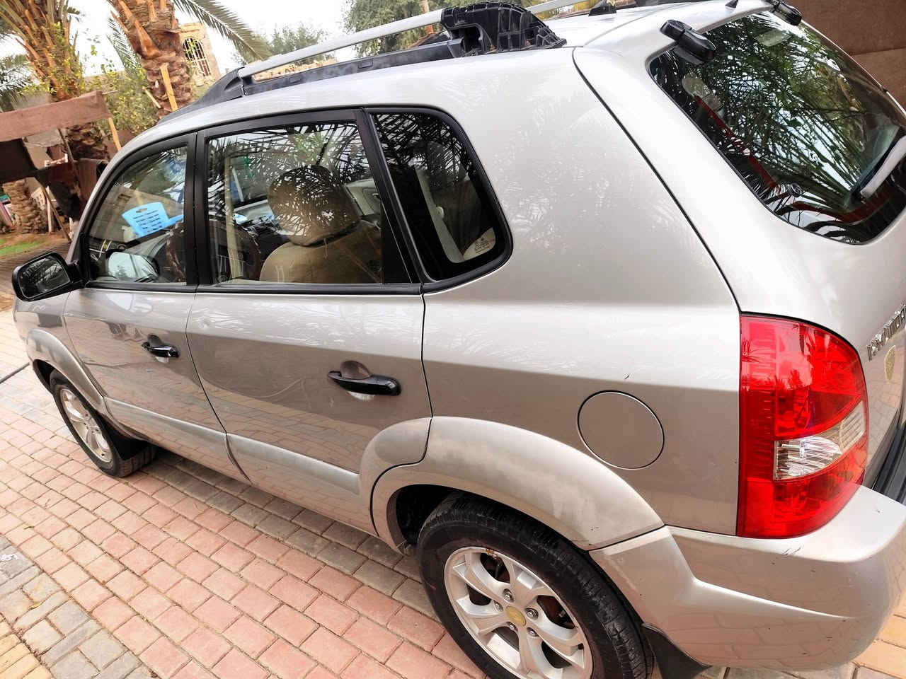 سلام عليكم
من رخصت الادمن
توسان 2009 للبيع 
خليجي 
رقم انگليزي 
بابل
سنويه 2031
هزه جديده
بئسمنه 
تحويل ثاني يوم 
مكينه وكير جديد
تدفئه وتبريد شغال
بيه كارت مثل مموضح بل صوره 
وبيه بارد بحافه البنيد 
بيه جراد قليل
السياره نضيفه مال جناي 
السعر 116 او بيهه مجال 
العنوان: كربلاء طويريج 
التوصيل علا الخاص او الاتصال بل رقم: ***********
