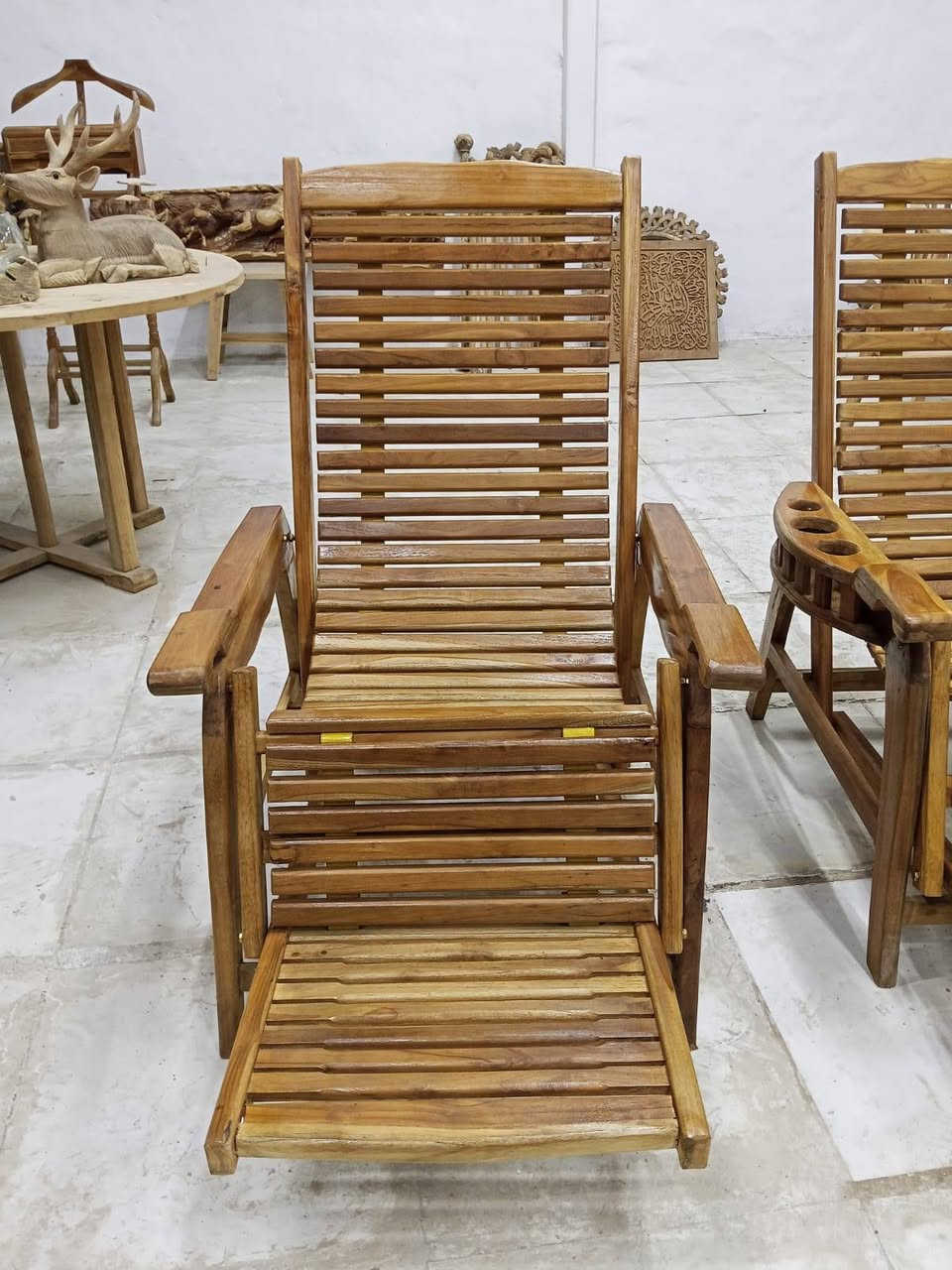 الكرسي متحرك سرير خشب الصاج الطبيعي اندونيسي لجلسات الداخلية والخارجية  يتحمل اوزان لطلب والاستفسار واتساب *********** مفرد وجمله
الموقع النجف الاشرف حي السلام شارع العين مقابل اسواق فد لحظة
#اثاث #طبلات #جاتي #تحفيات #واحد_عراق
#كرسي #كراسي
