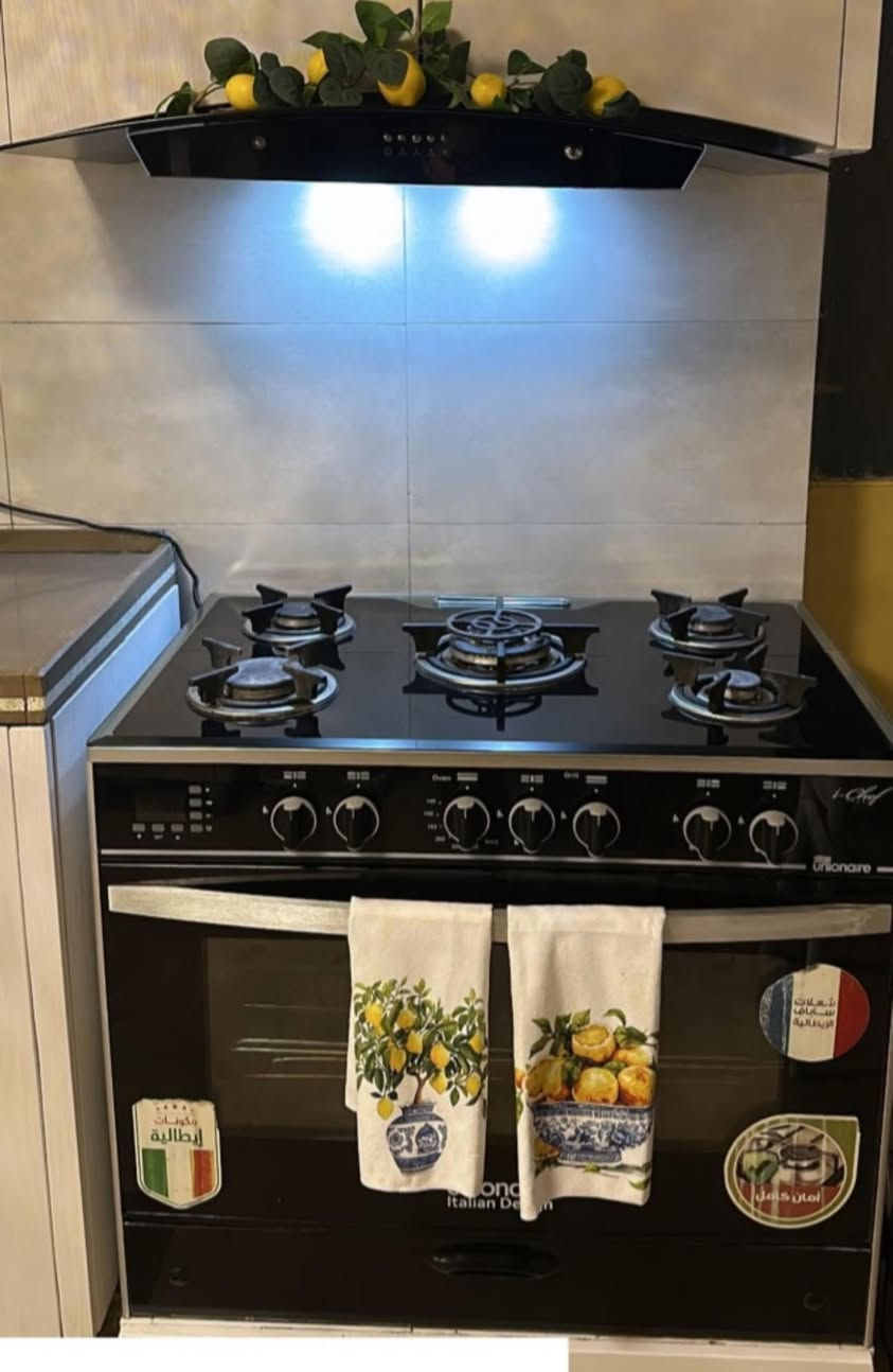 طباخ اونين اير للبيع 
جديد مصارله هوايه ونظيف كلش مثل الي بالصور
 بس الجامه البايركس مال فرن مكسوره يرادلهة تبديل

معروض بسعر ٣٥٠ وبي مجال 
للاستفسار  ***********
