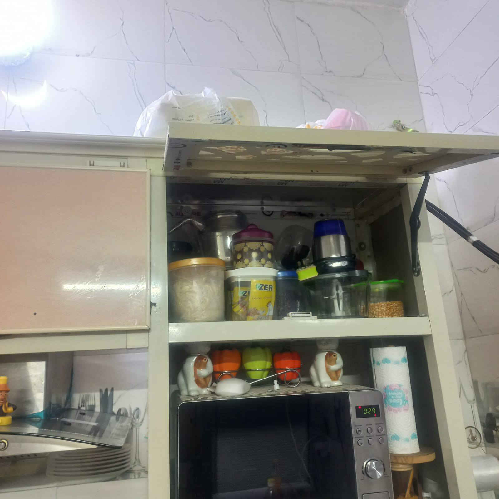 والكاونتر هوه والملحقمتره و٢٠ والكاونتر ابو الطباخ  والملحق مترة ١٣٥ سعر 300 عنوان حريه


**إذا كنت صاحب هذا الإعلان وتريد حذفه لأي سبب، رجاءا أرسل رسالة إلى الدعم الفني**