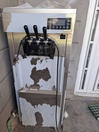 للبيع نضافه 100% مستخده ٢٠ يوم فقط .07732923703