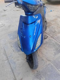 ادرس • على ايدي • بيه مجال